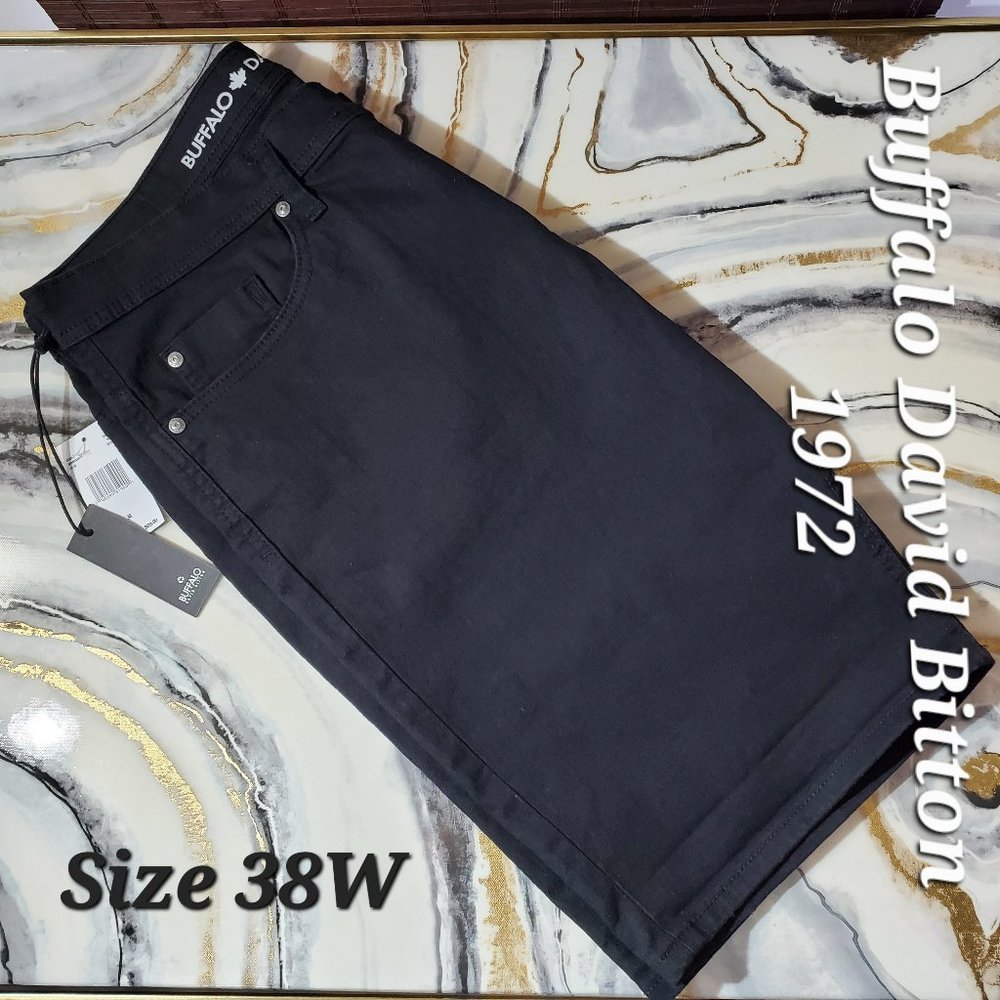 NWT: BUFFALO DAVID BITTON 1972 Evan-X Black Denim Short, Size 38W